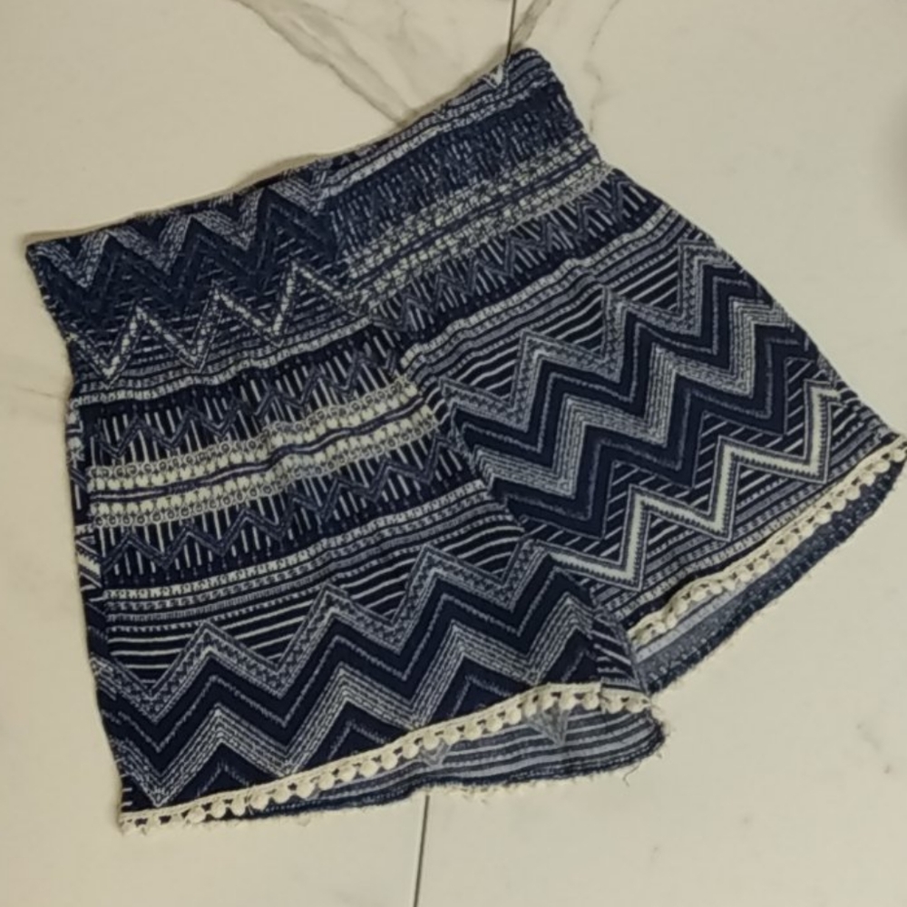 Rue 21 Blue Chevron Boho Loose Shorts